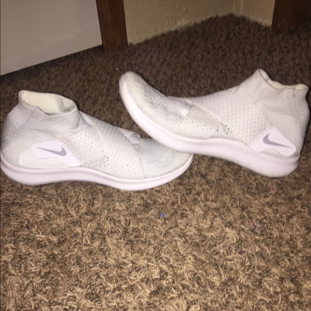 Nike free rn shoes